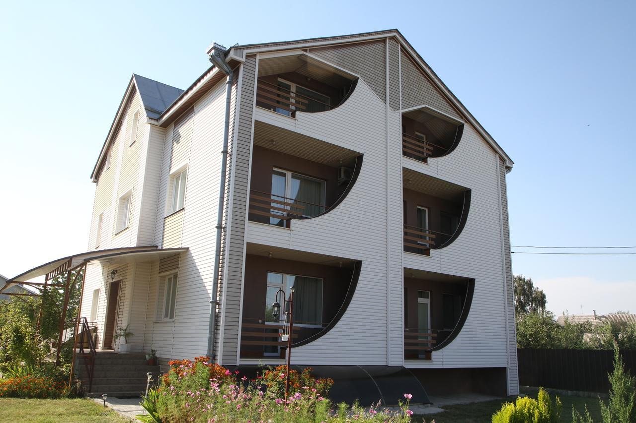 Hotel Uyut Tschernihiw Exterior foto
